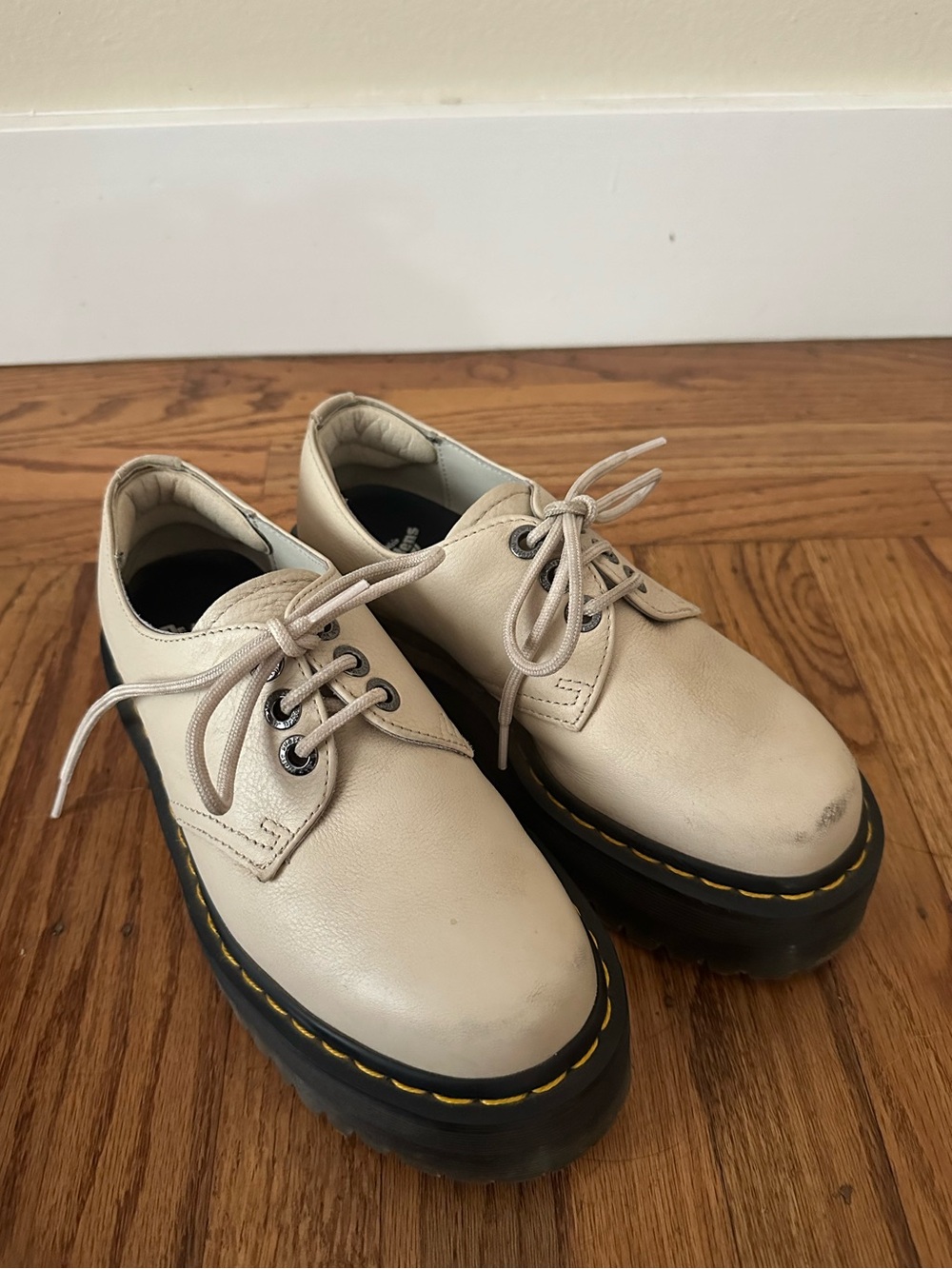 Dr Martens Platform Oxford - Cream